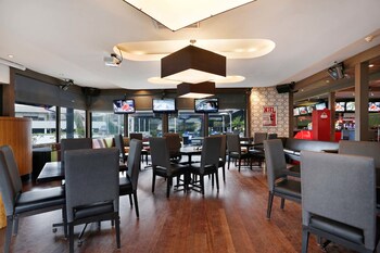 Hotel Bar