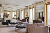 Suite (Ambassador)