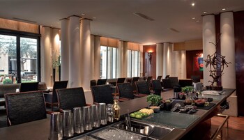 Hotel Lounge