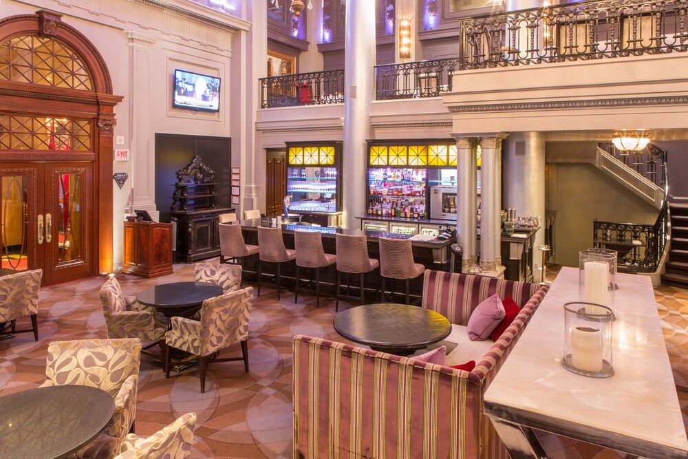 Hotel Lounge