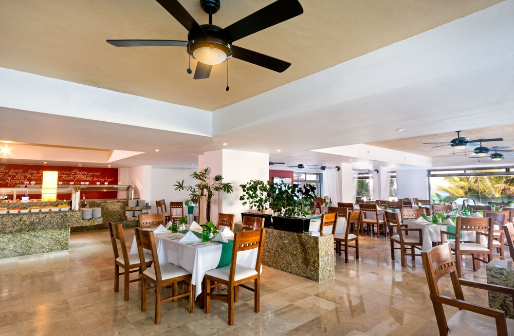 Food Court