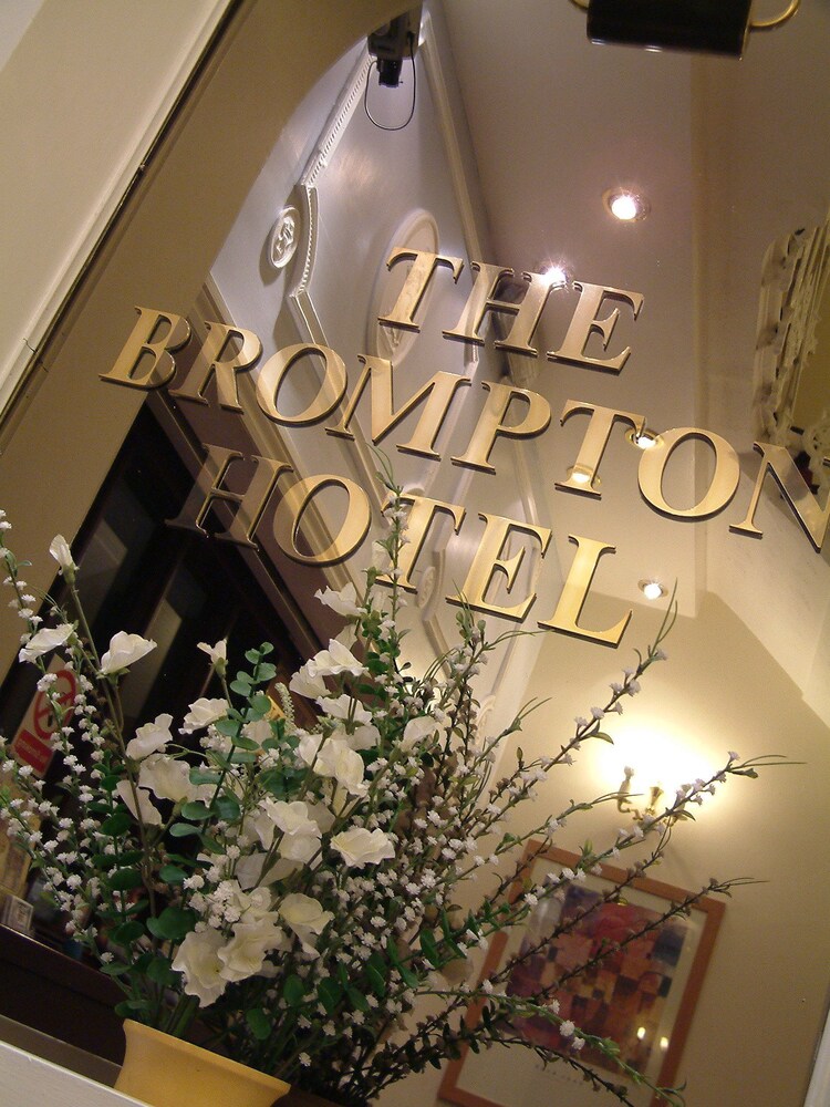 Fachada del hotel