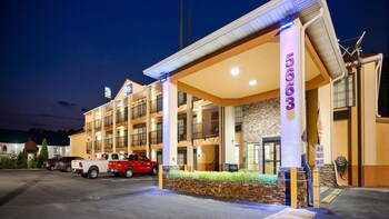 Hotel Front - Evening/Night