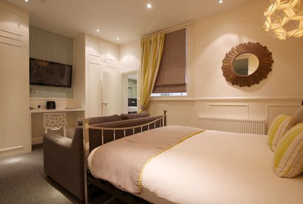 Guestroom