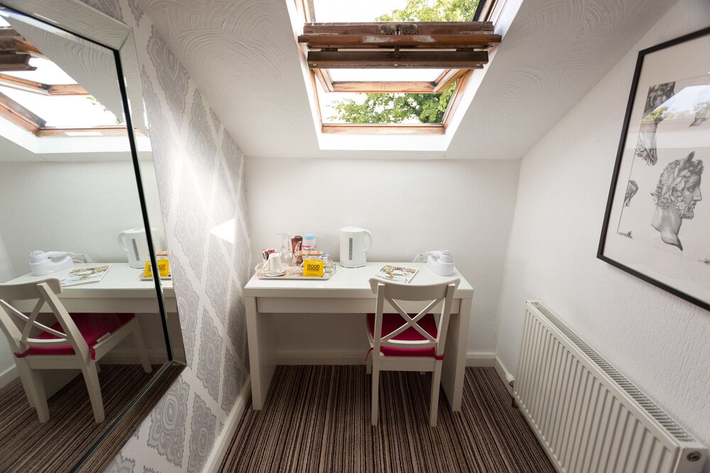 Guestroom
