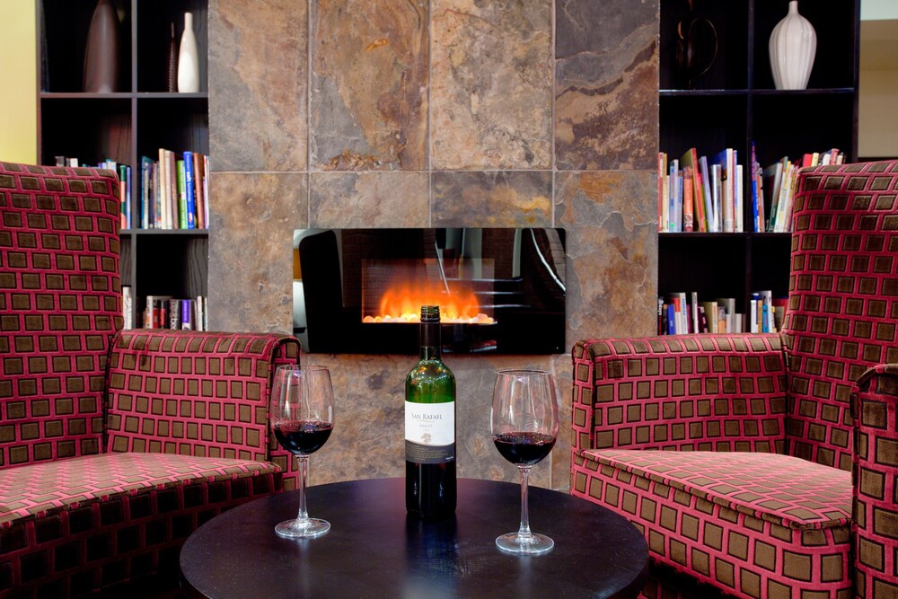 Hotel Lounge