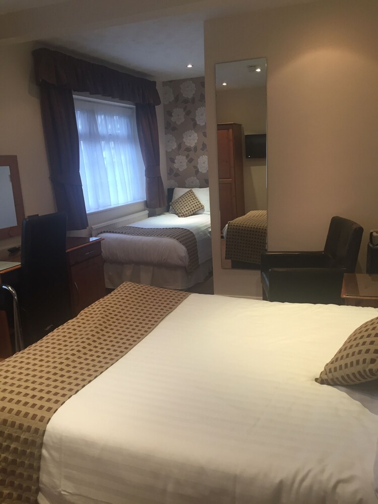 Guestroom