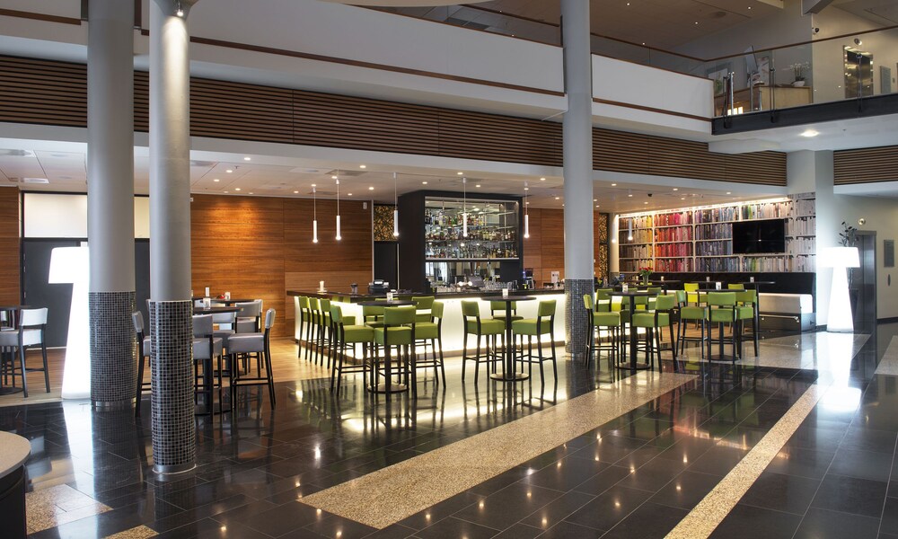 Hotel Bar