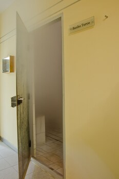 Steam Room