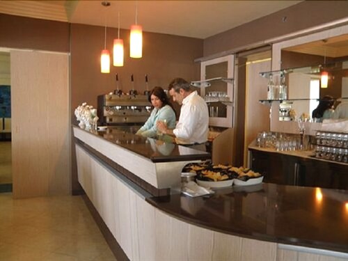 Hotel Bar