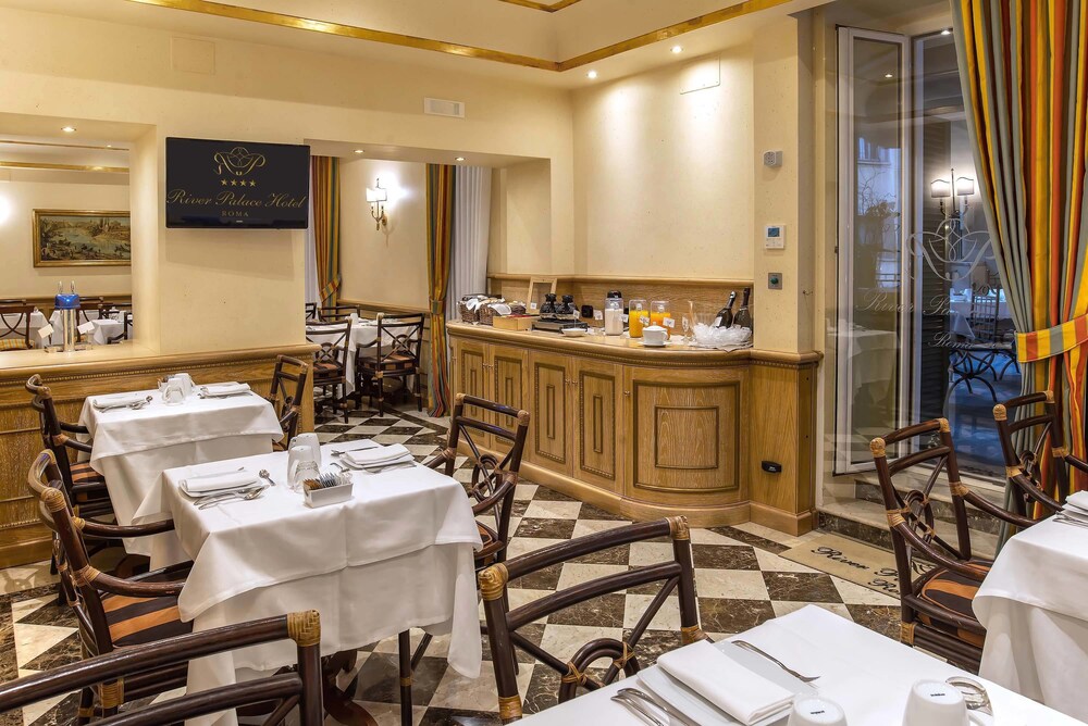 Salle de petit-déjeuner