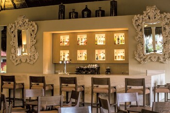 Hotel Lounge
