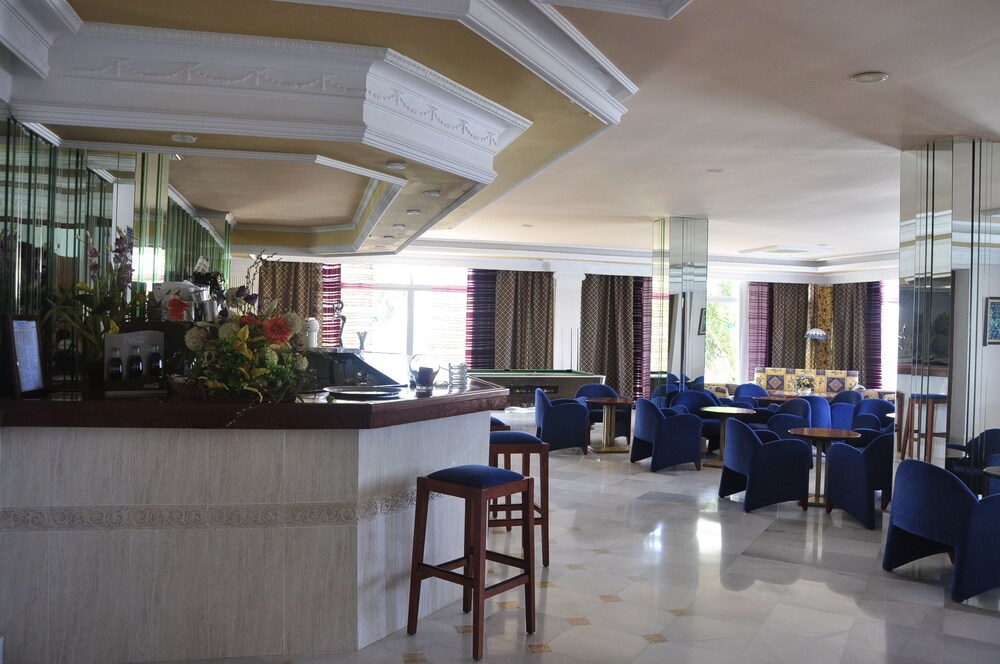 Hotel Bar