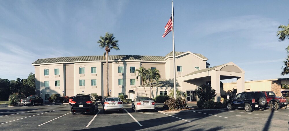 Hotel Front