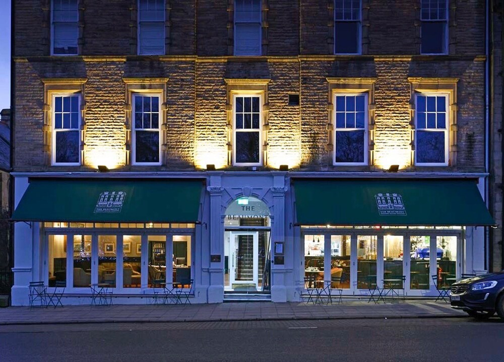 Hotel Front - Evening/Night