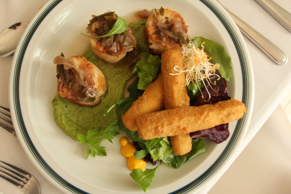 Comida y bebida