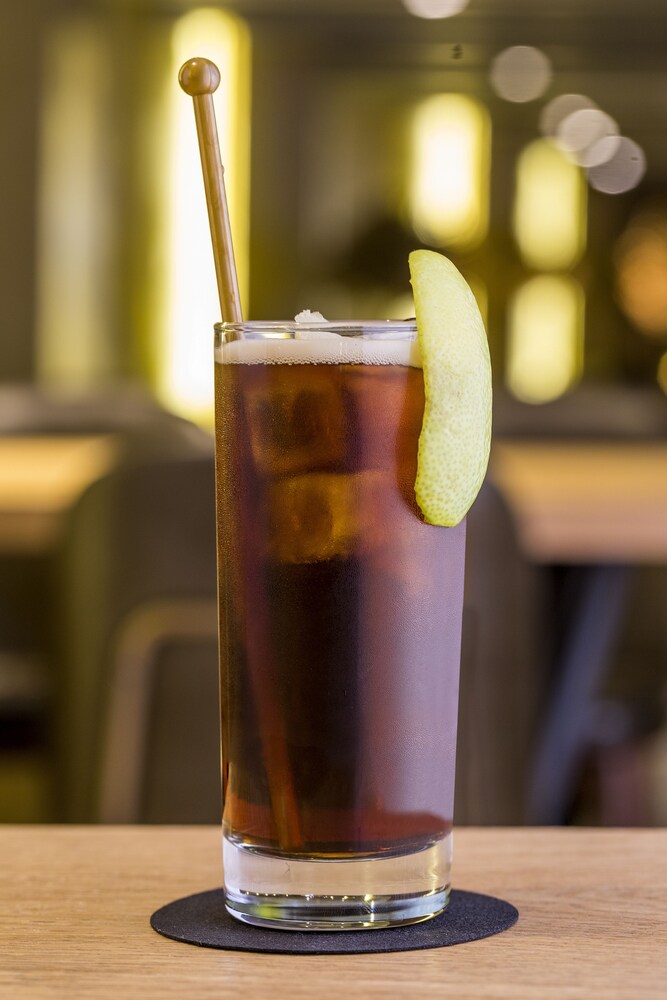 Hotel Bar