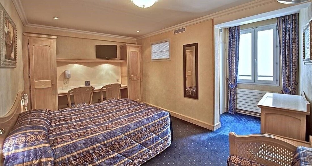 Guestroom