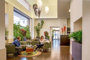 Hotel Lounge