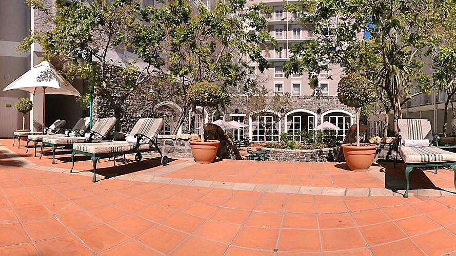 Sundeck