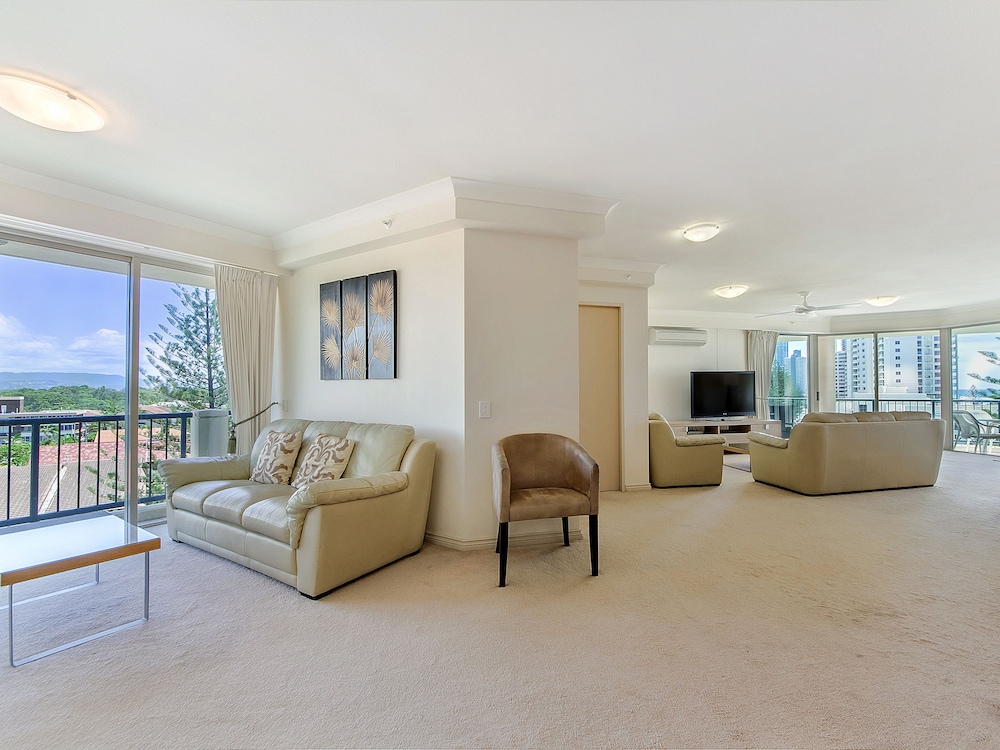 Apartment, 2 Bedrooms, Ocean View - Living Room