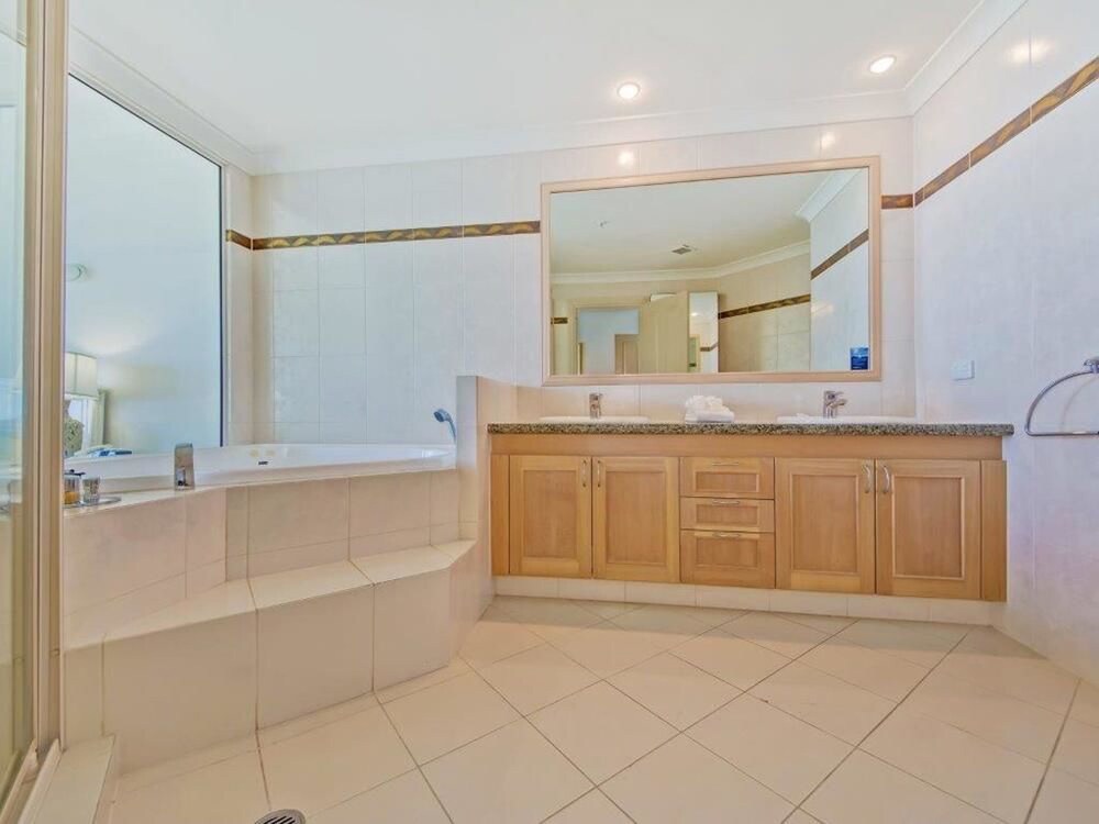 Apartment, 1 Bedroom, Ocean View - Bathroom
