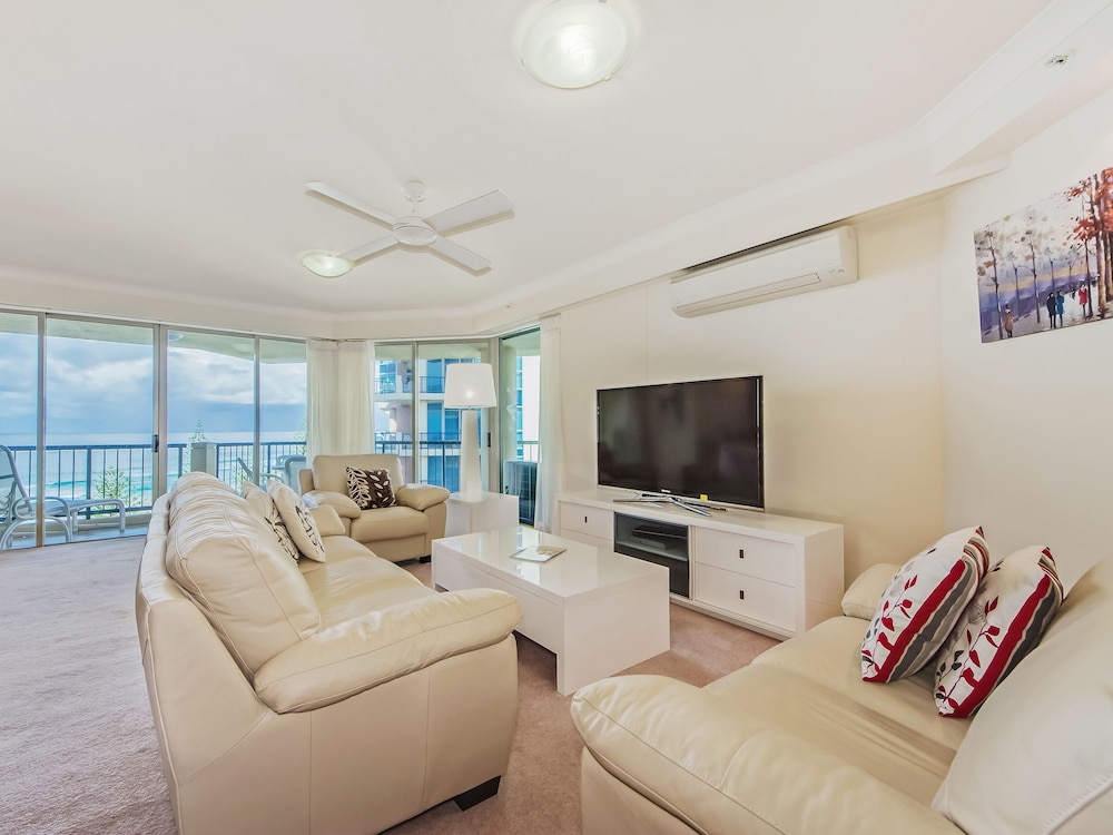 Apartment, 2 Bedrooms, Ocean View - Living Area