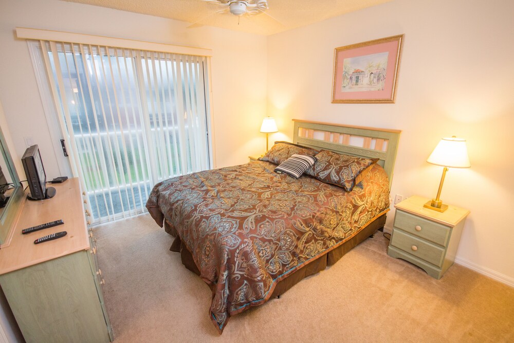 Luxury Townhome, 3 Bedrooms - Guestroom