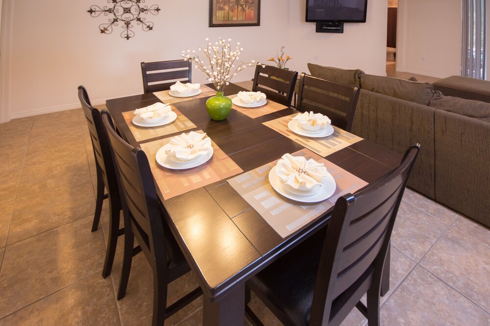 Luxury House, 5 Bedrooms, Private Pool - In-Room Kitchen