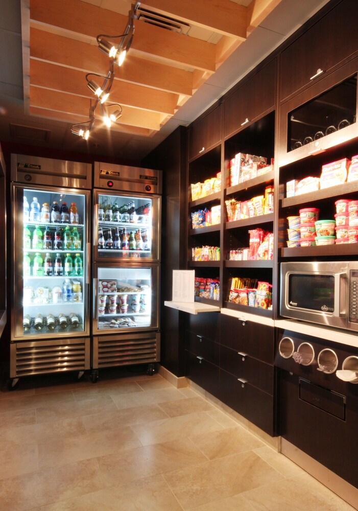 Snack Bar