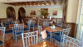 Food Court