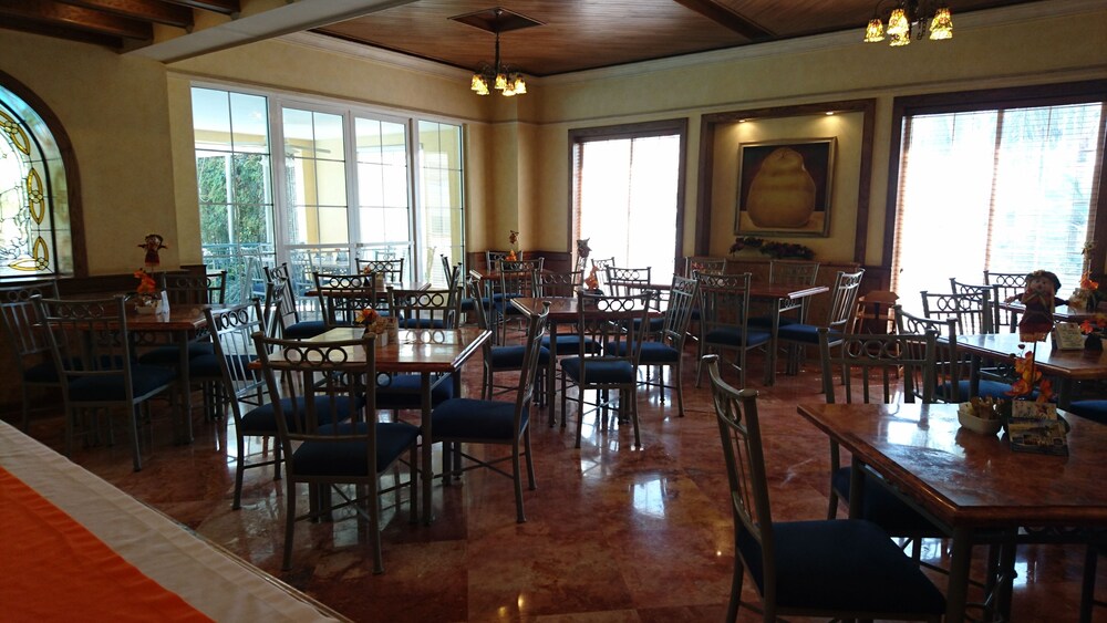 Food Court