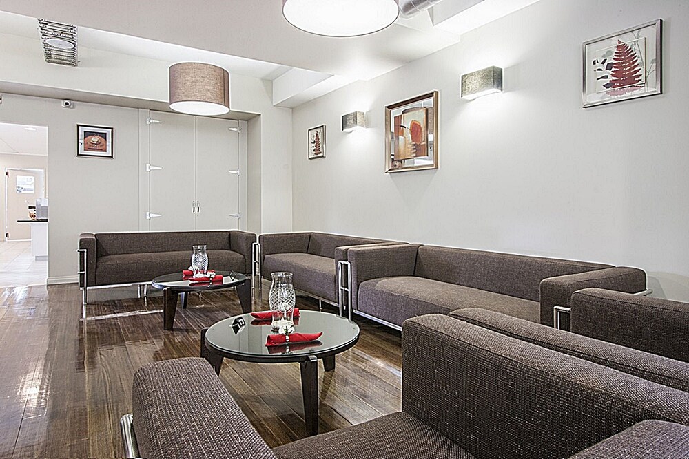 Hotel Lounge