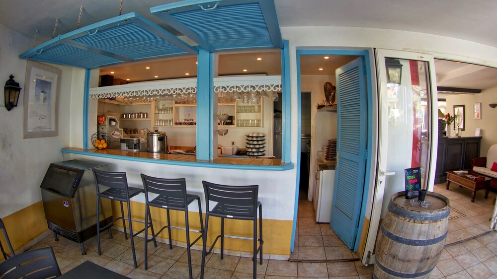 Coffee Shop