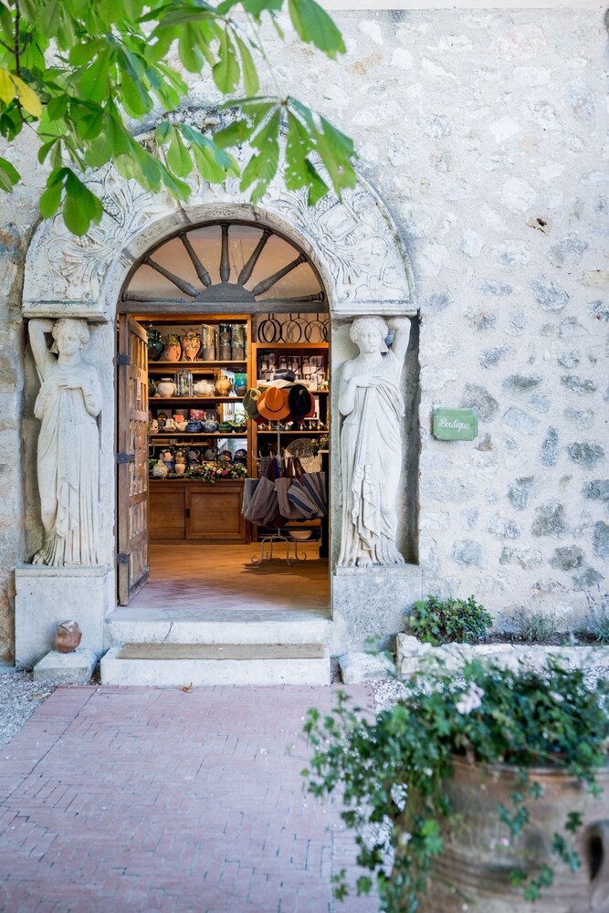 Gift Shop