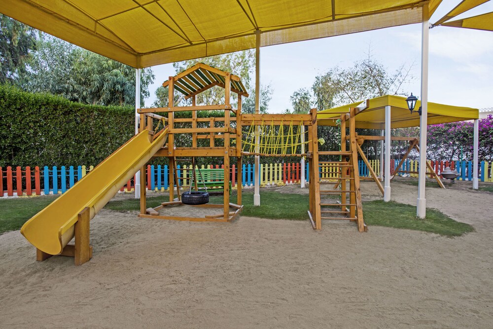 Childrens Play Area - Outdoor