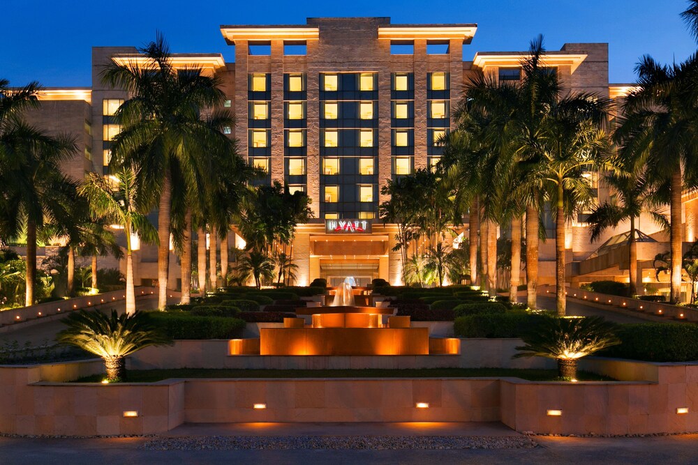 Hotel Front - Evening/Night