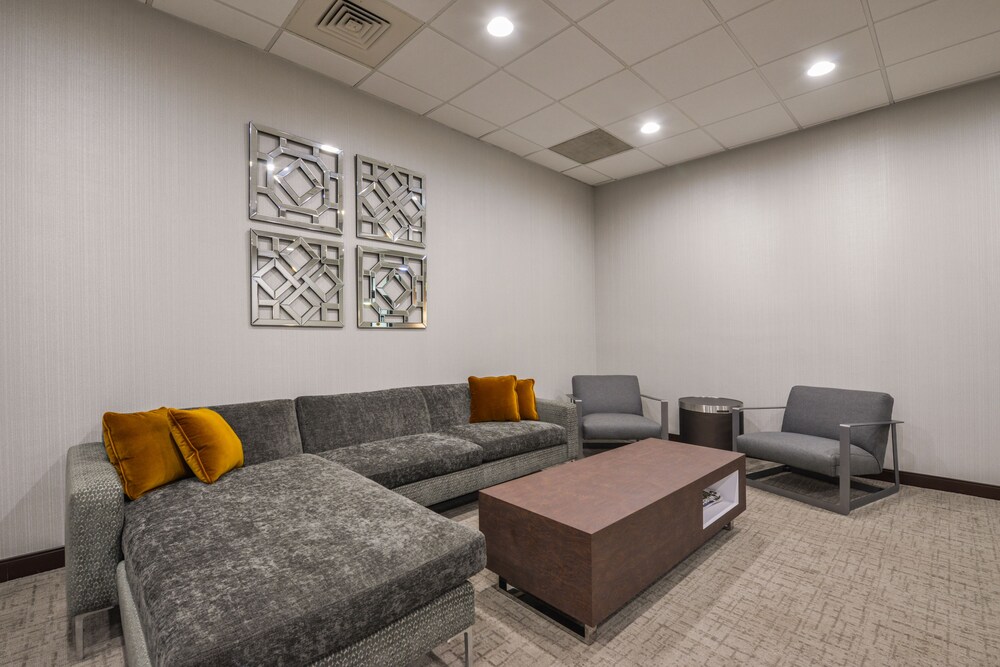 Executive Lounge