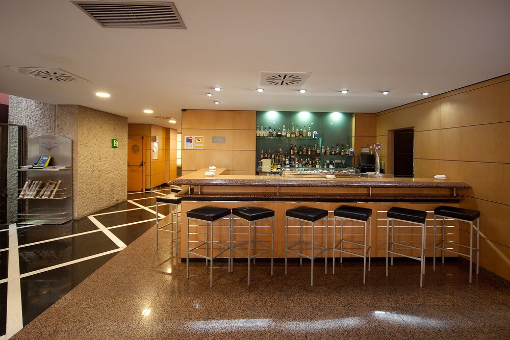 Hotel Bar