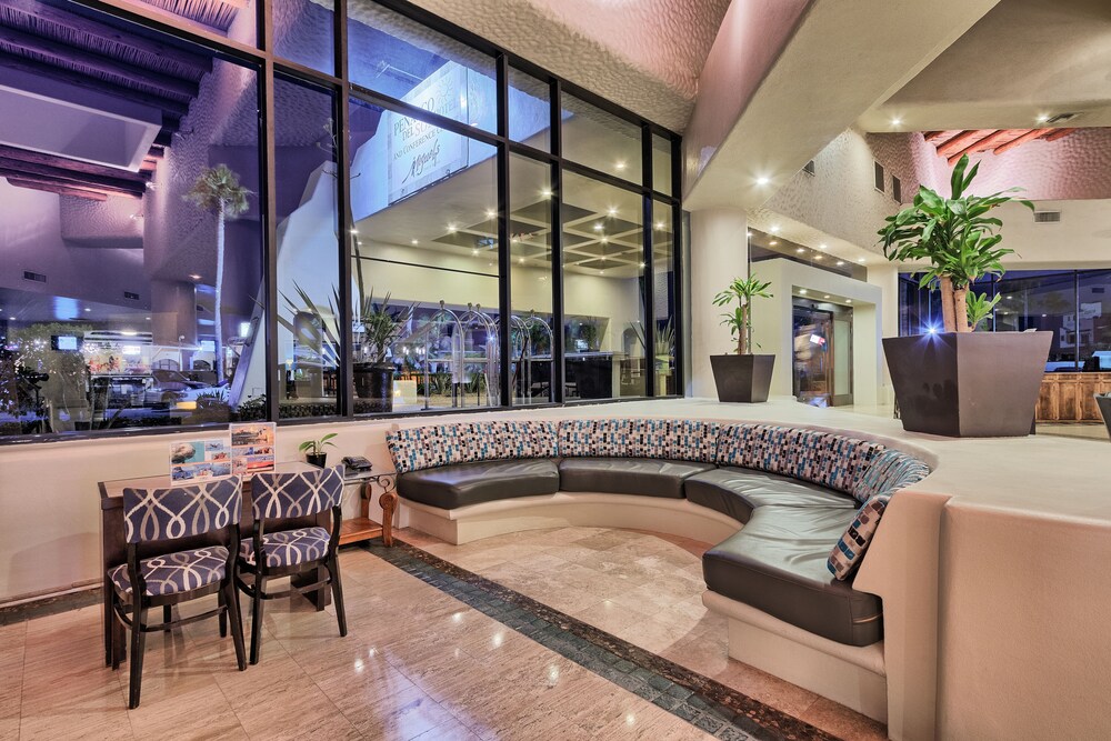 Concierge Desk