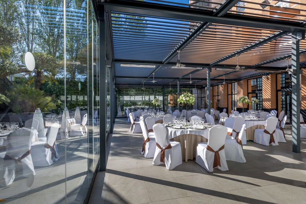 Outdoor Banquet Area