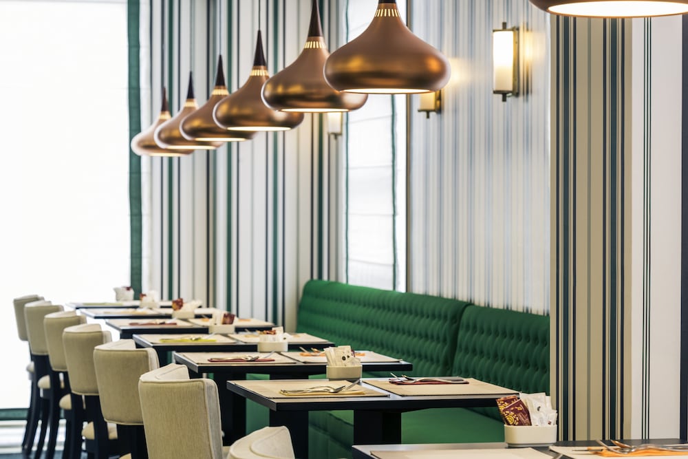 Salle de petit-déjeuner