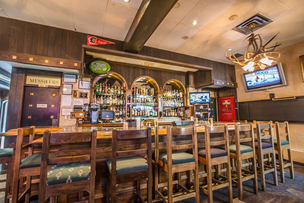 Hotel Bar