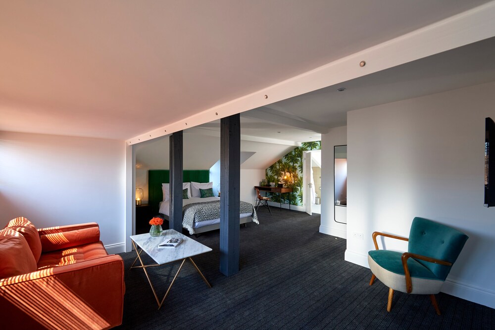 Guestroom