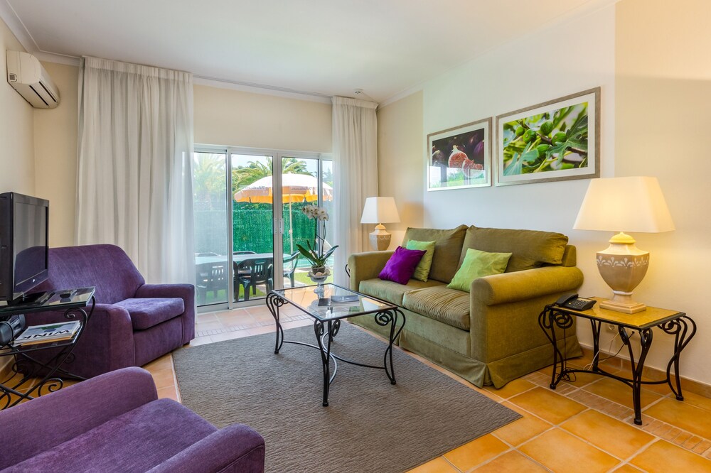 Two bedroom Standard Linked Villa - Guestroom