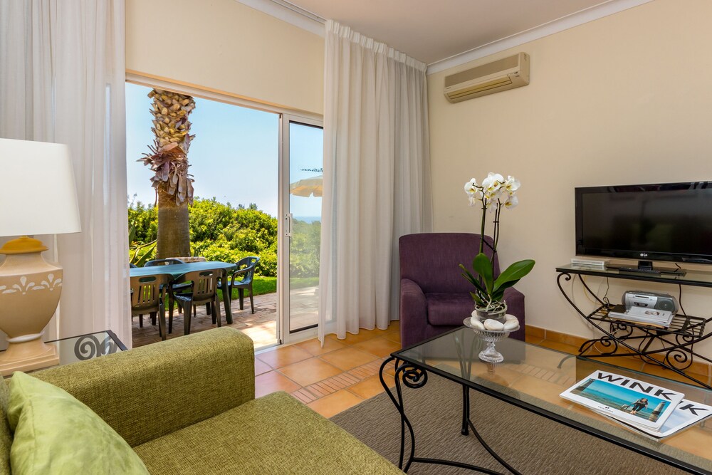 Two Bedroom Superior Linked Villa - Living Area