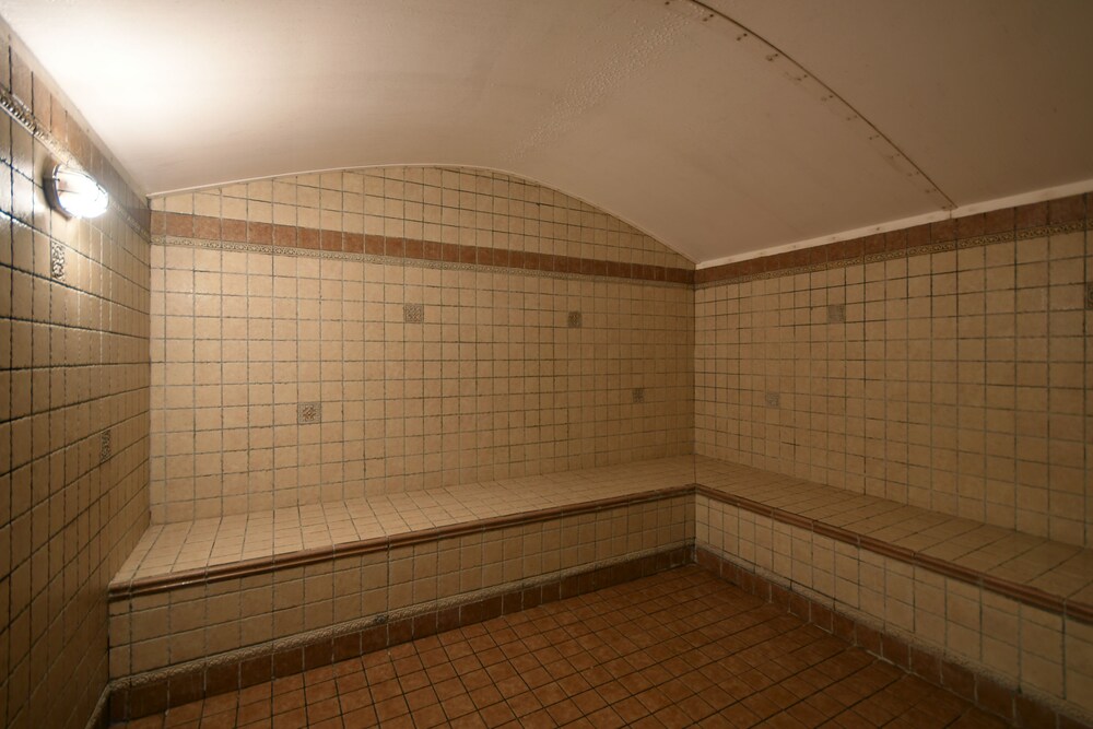 Steam Room