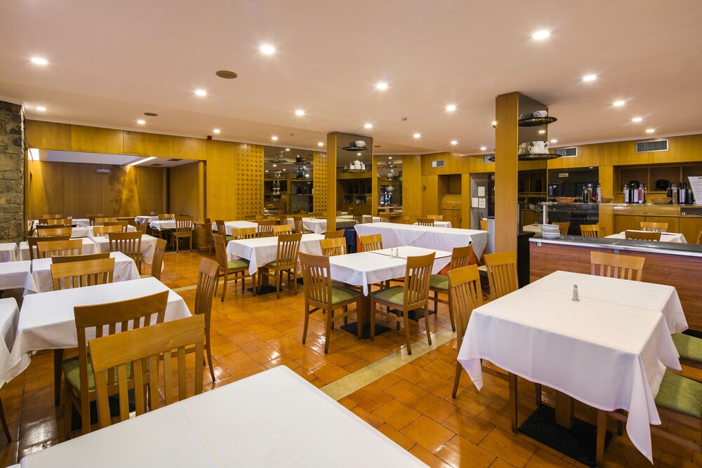 Food Court