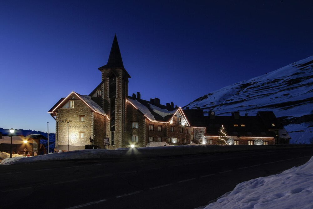 Hotel Front - Evening/Night