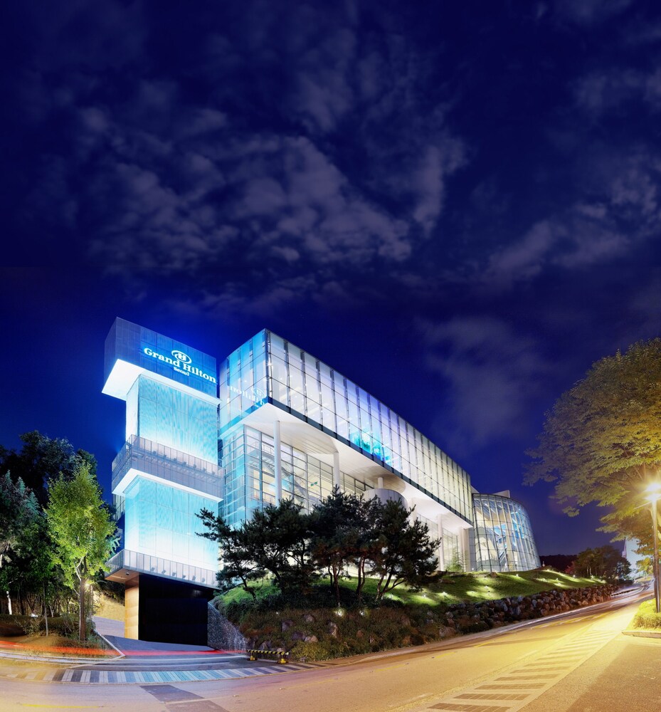 Hotel Front - Evening/Night